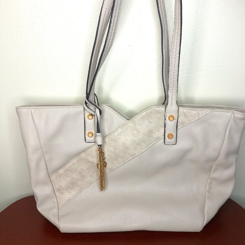 Jessica Simpson Faux Leather Two Toned Shoulder Bag Tote Logo Charm EUC
